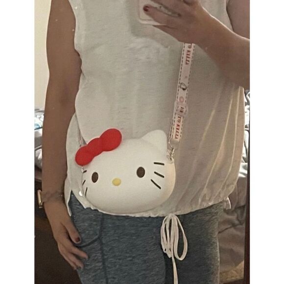 Sanrio Hello Kitty Silicone Crossbody Bag - Picture 1 of 12